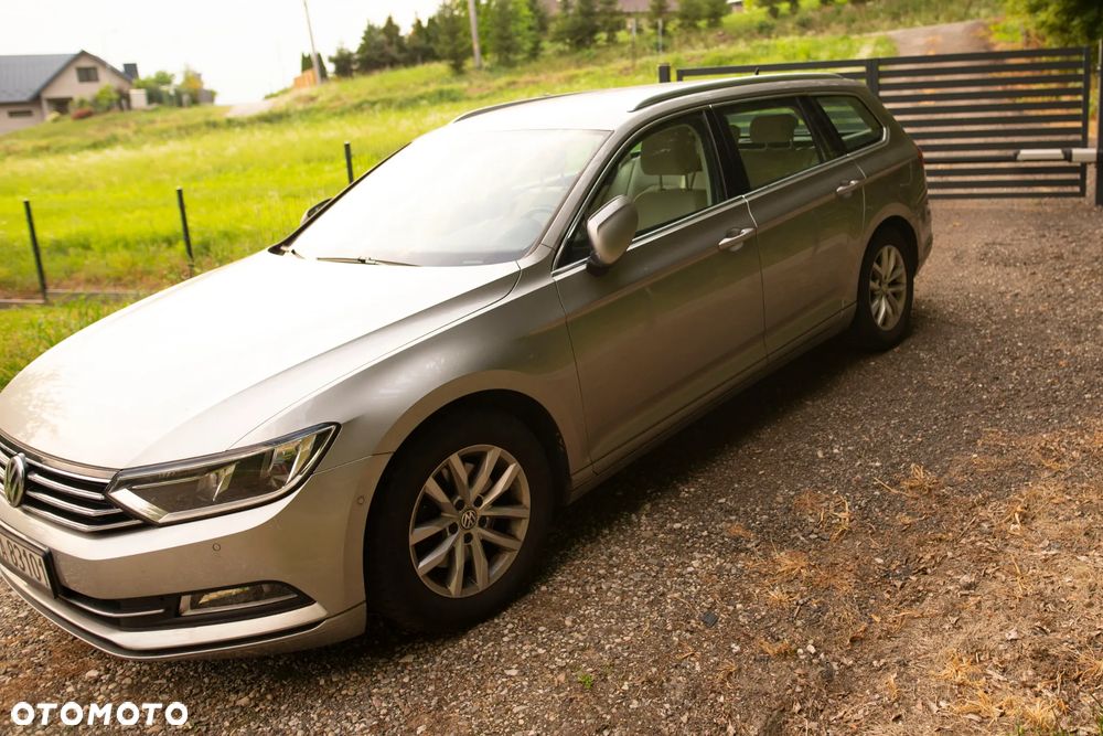 Volkswagen Passat 1.6 TDI BMT Comfortline - 1