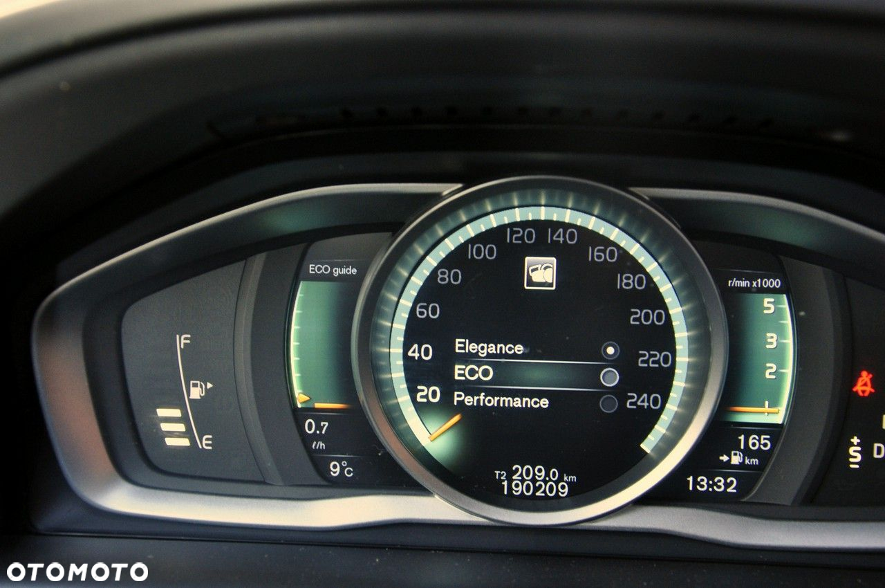 Volvo XC 60 D4 Drive-E Momentum - 38