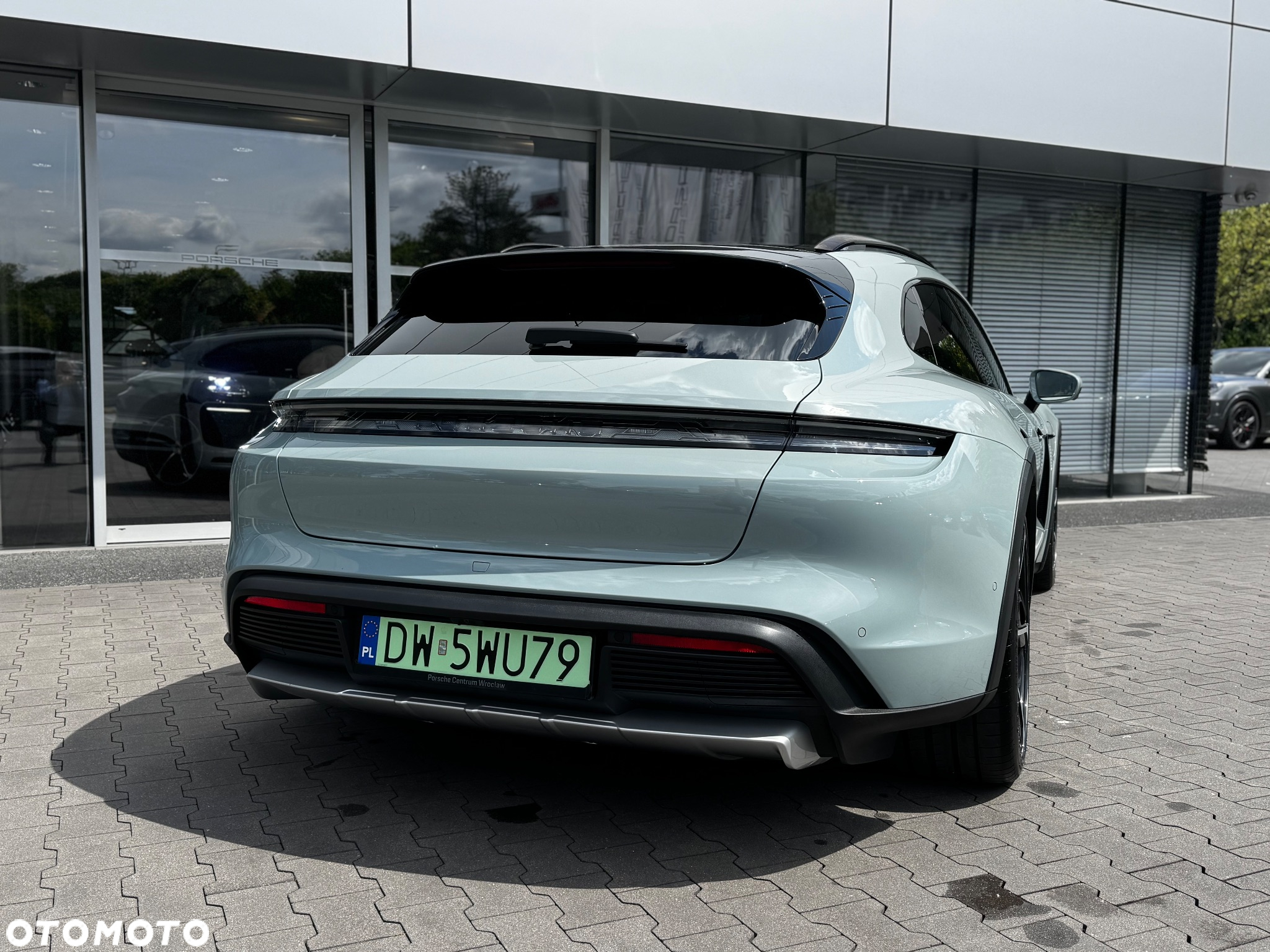Porsche Taycan 105kWh 4S Cross Turismo - 12