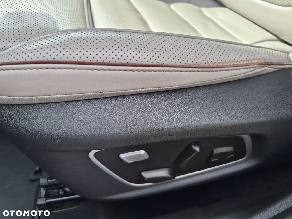 Renault Koleos 2.0 Blue dCi Initiale Paris 4x4 X-Tronic - 12