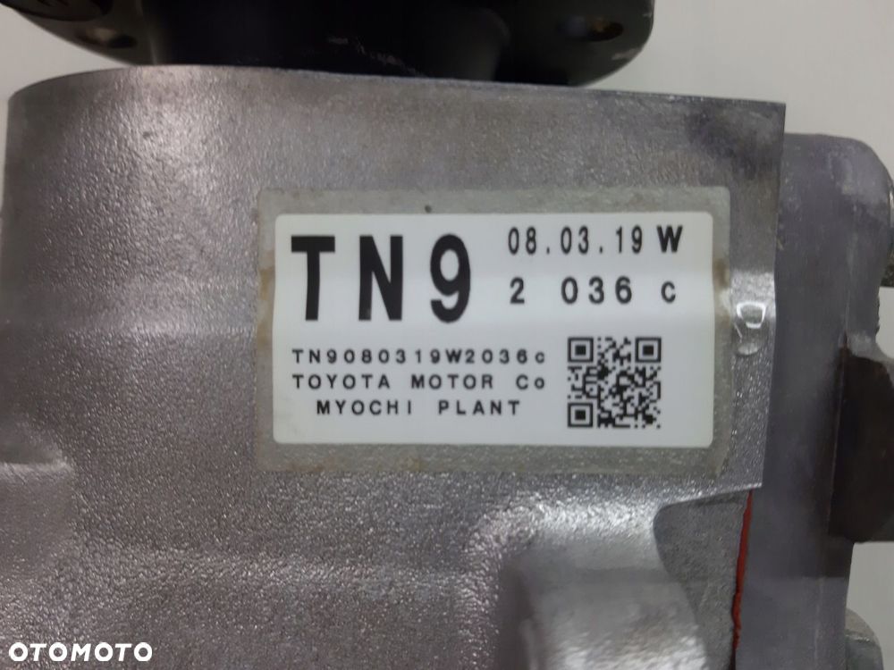 Toyota Land Cruiser 200 D4D AUT most dyfer 2009 - - 3