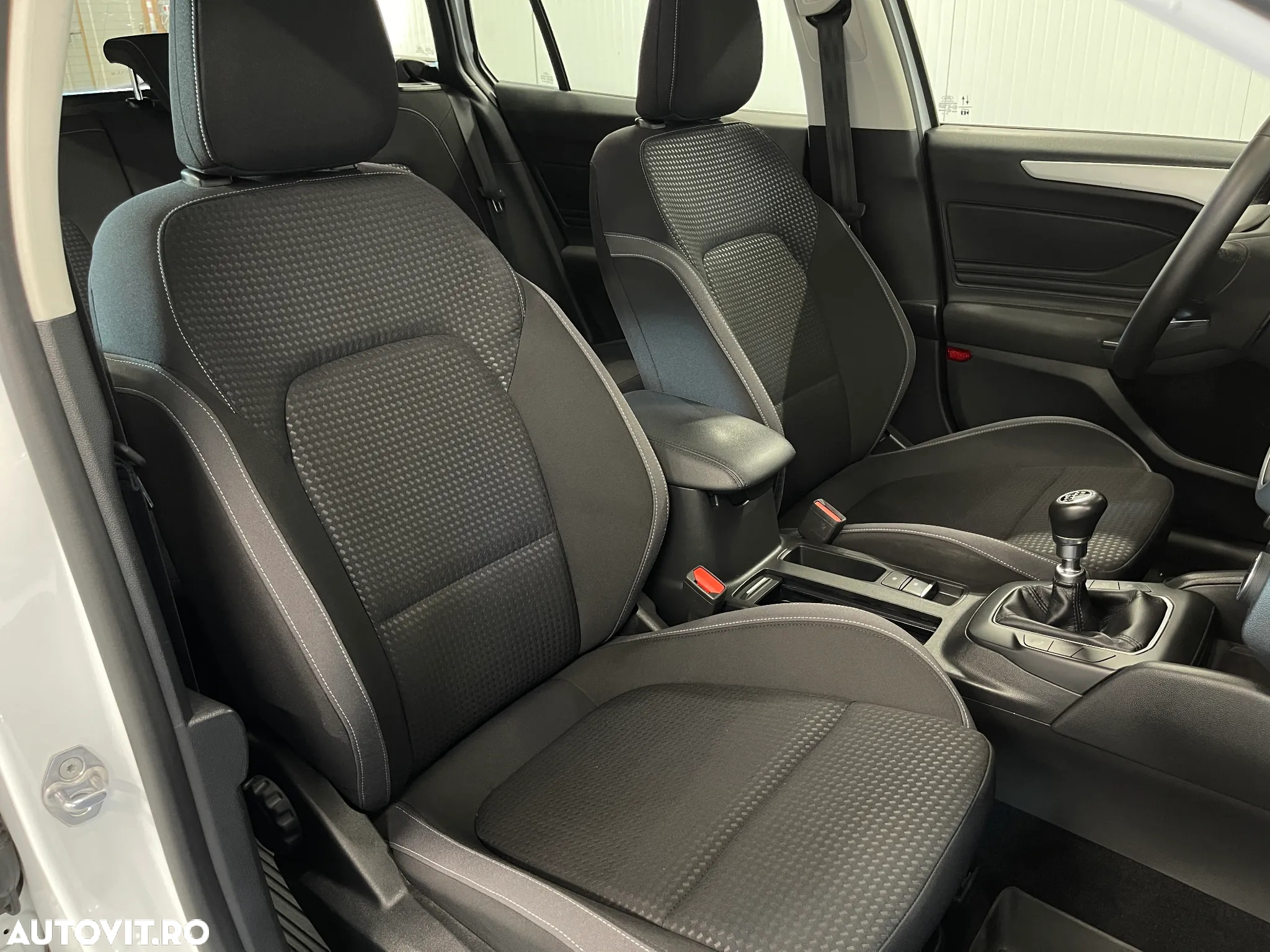 Ford Focus 1.5 EcoBlue Connected - 9