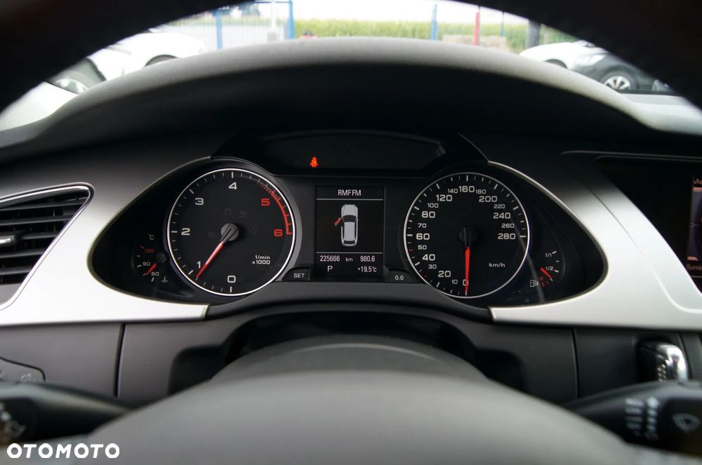 Audi A4 Avant 2.0 TDI DPF multitronic Ambition - 15