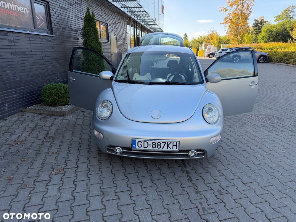 Volkswagen New Beetle - 7
