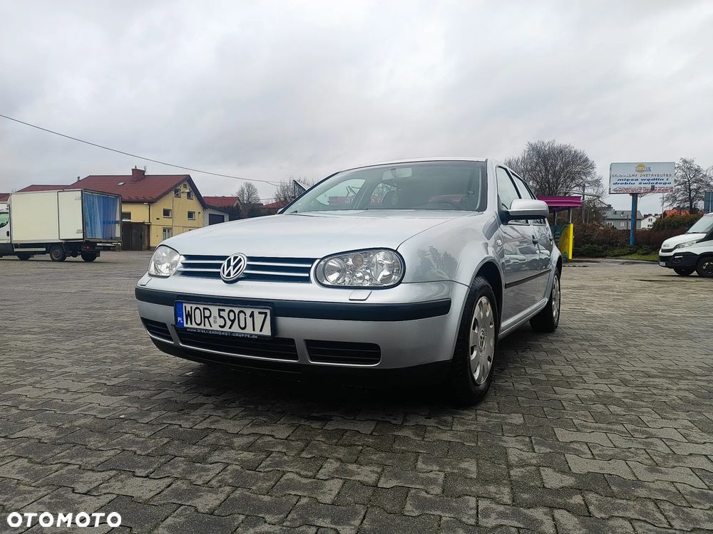 Volkswagen Golf 1.6 Comfortline - 11