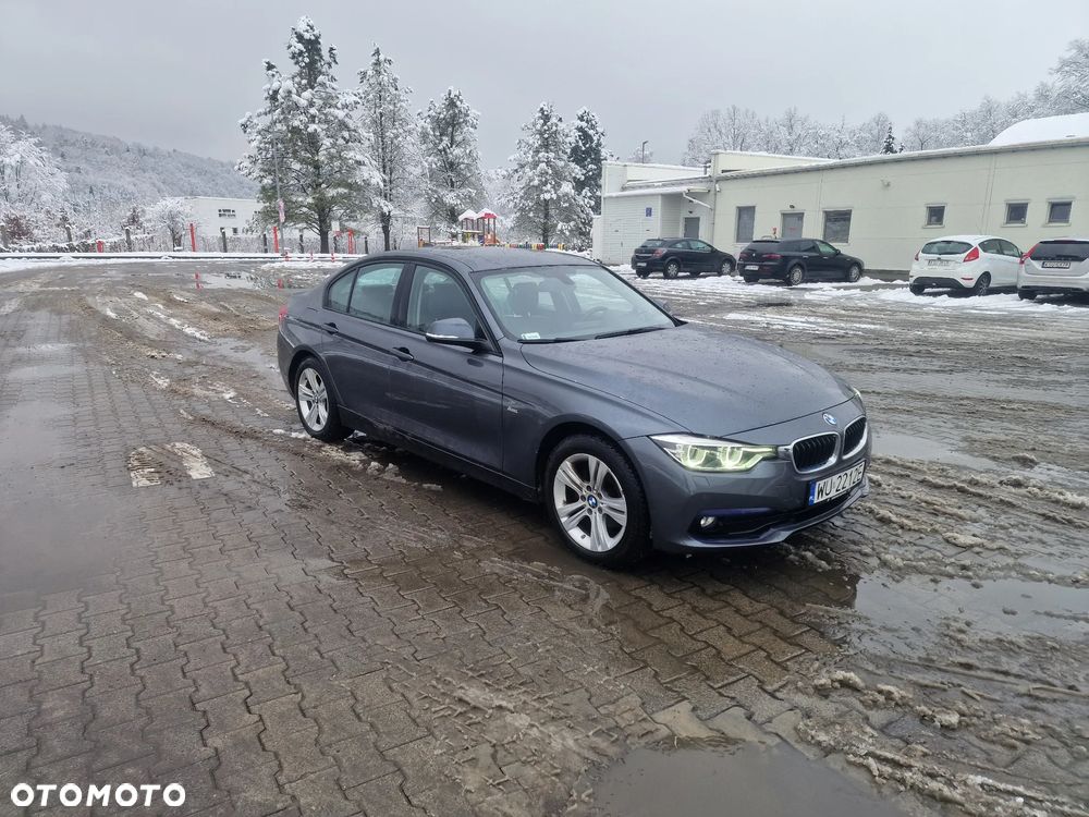 BMW Seria 3 320d Luxury Line sport - 8