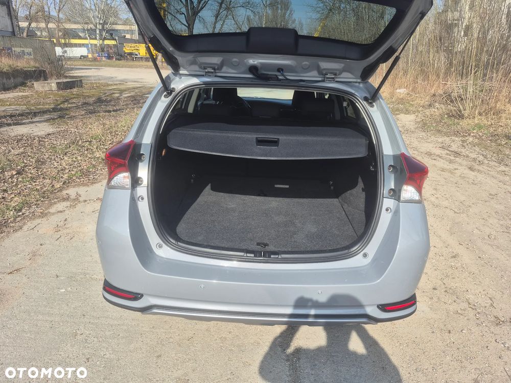 Toyota Auris Hybrid 135 Freestyle - 8