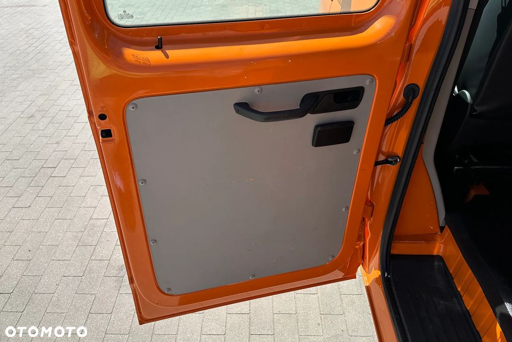 Volkswagen Transporter T6 Doka - 30