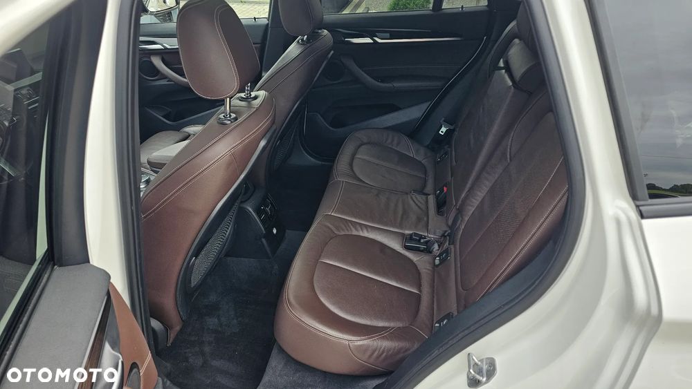 BMW X1 xDrive28i - 12