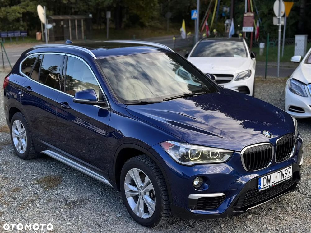 BMW X1 xDrive25i Advantage - 2