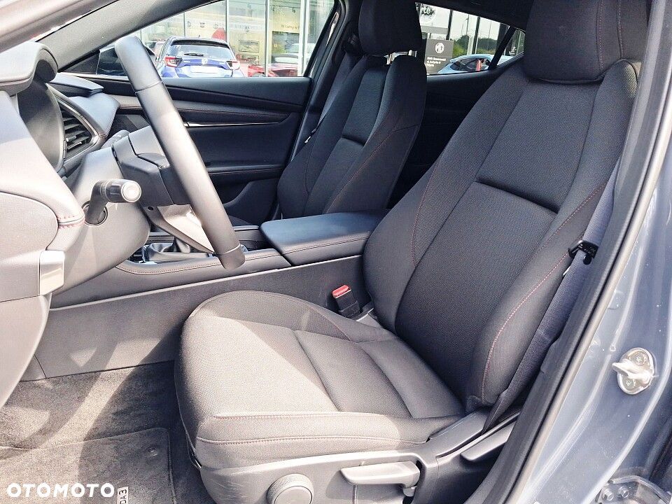 Mazda 3 - 6