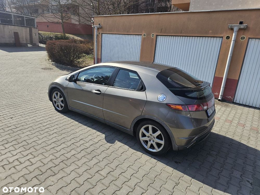 Honda Civic 1.8 Comfort - 4