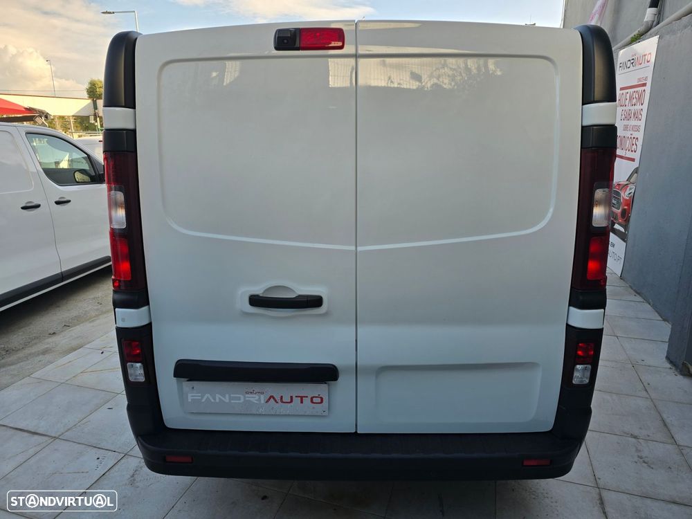 Renault Trafic 1.6 dCi L2H1 1.2T - 8