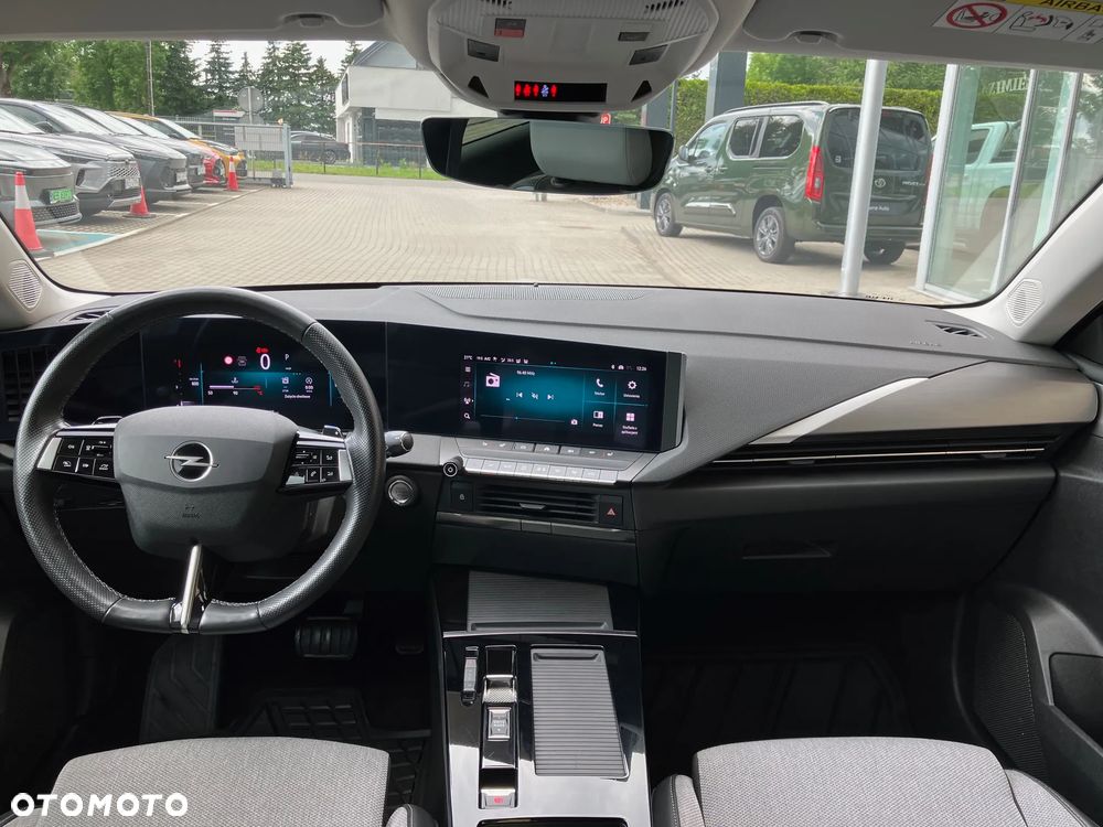 Opel Astra 1.2 T Elegance S&S - 20