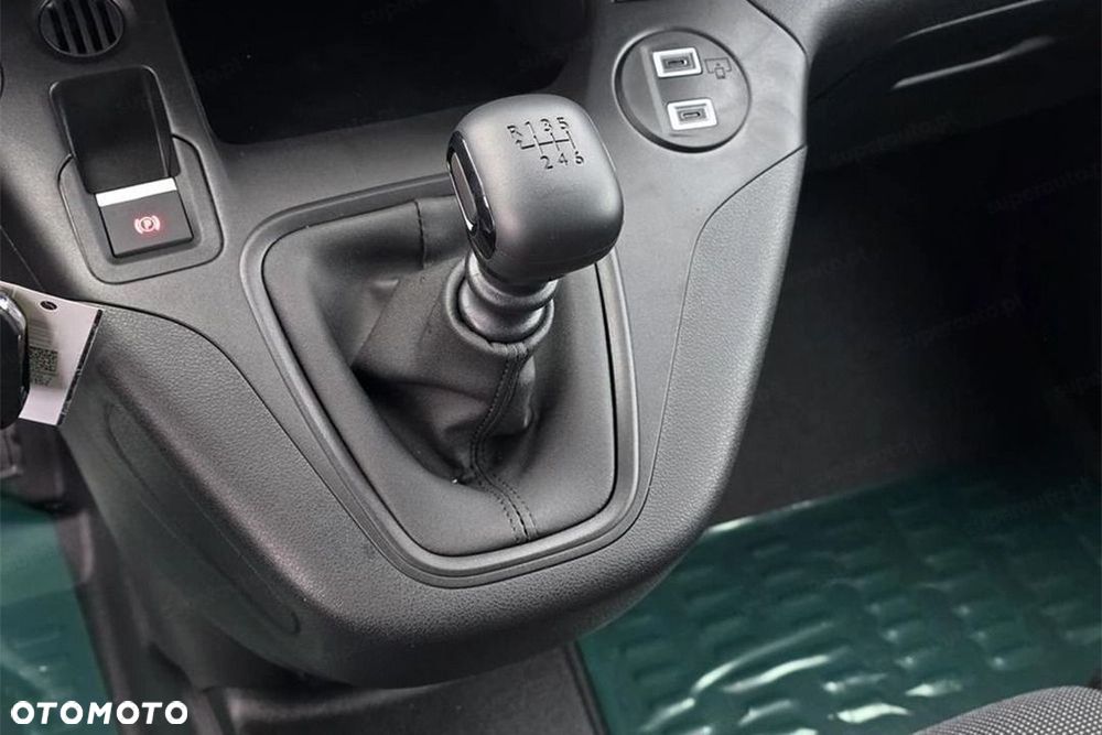 Peugeot Partner Van XL L2H1 1.5 100KM - 16