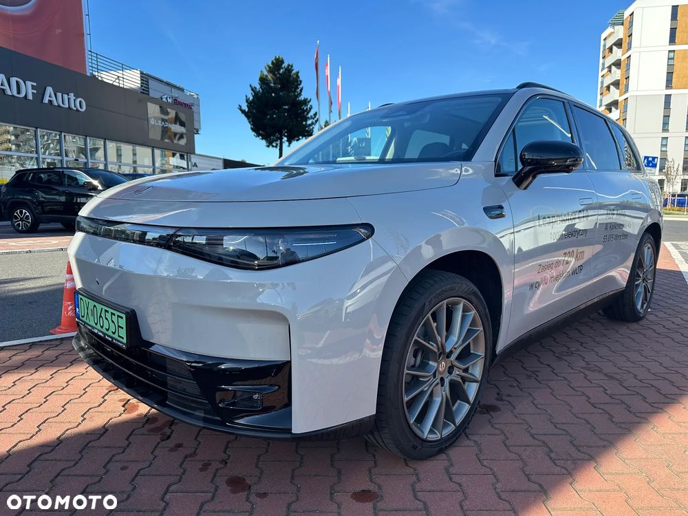 Leapmotor C10