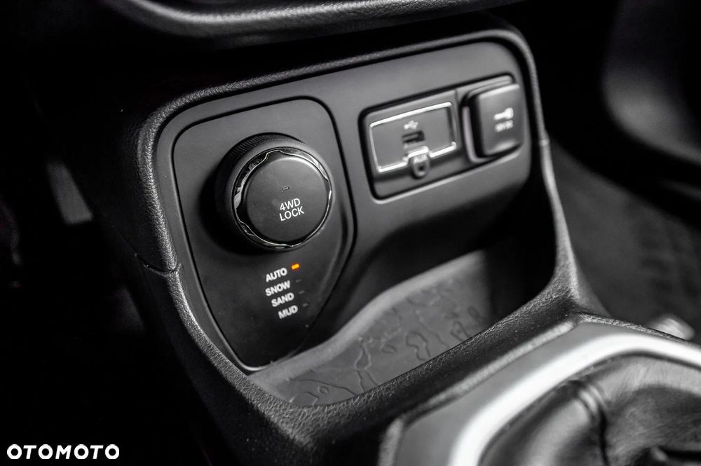 Jeep Renegade 2.0 MultiJet Active Drive Limited Adventure Edition - 35