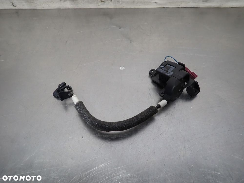 UCHWYT MOCOWANIE ROLETY LEWE BMW E91 897200239900 - 2