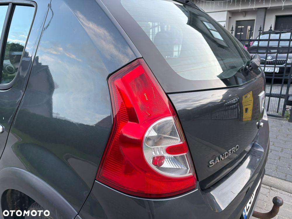 Dacia Sandero Stepway2 1.6 - 13