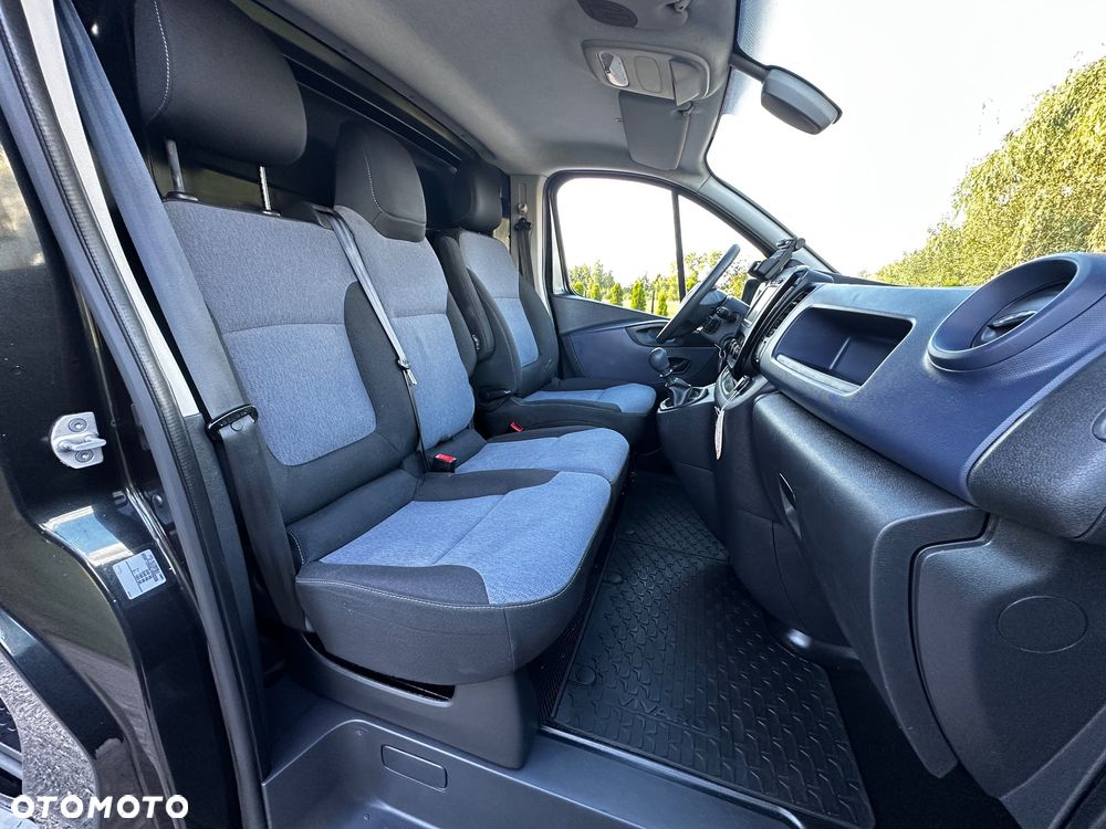 Opel Vivaro - 38