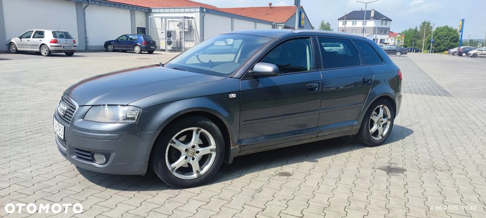 Audi A3 ver-2-0-fsi-sportback-ambiente - 3