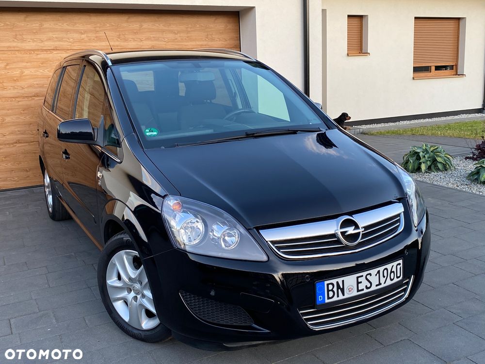 Opel Zafira 1.8 Design Edition - 1