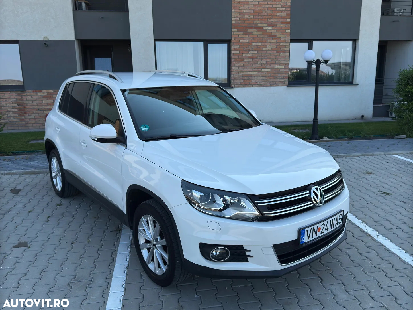 Volkswagen Tiguan - 13