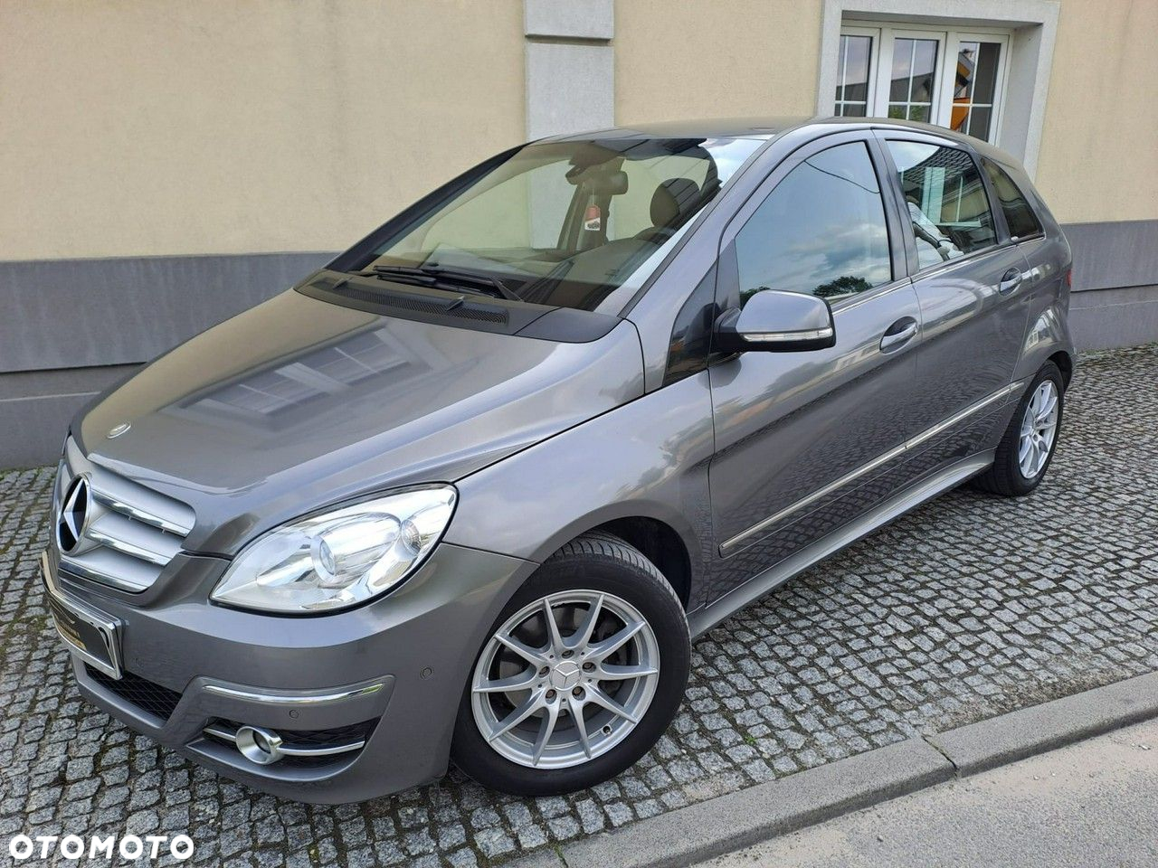Mercedes-Benz Klasa B 200 - 2
