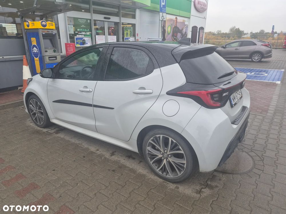 Toyota Yaris 2022 photo 4