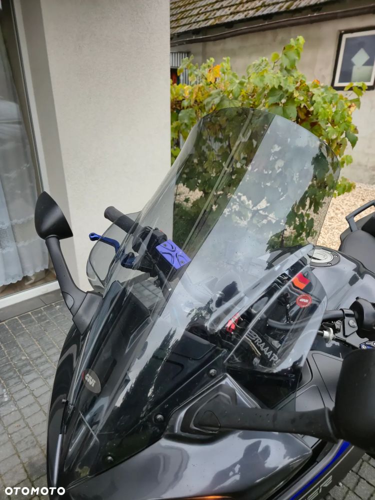 Yamaha FZ8 - 9