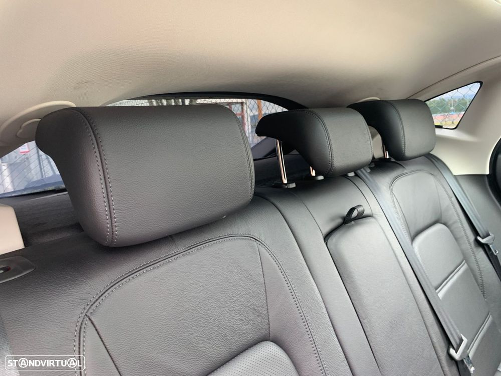 Jaguar E-Pace 2.0 P250 R-Dynamic S AWD Aut. - 23