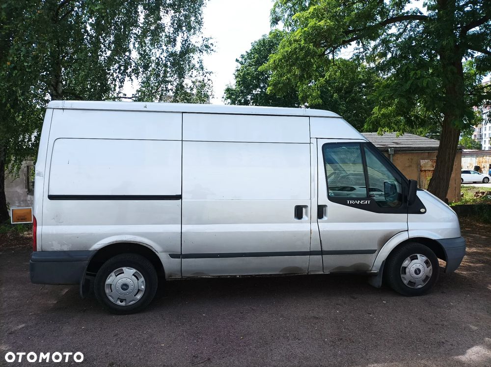 Ford Transit - 4