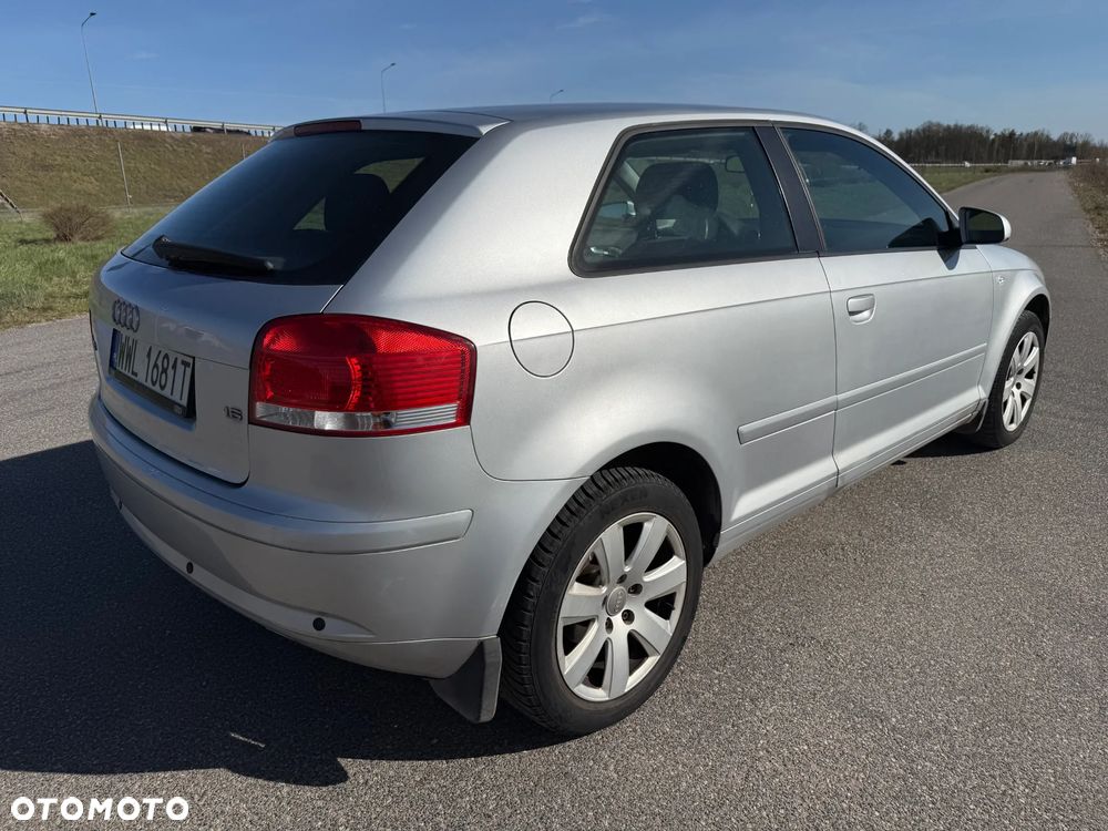 Audi A3 3-drzwiowe 1.6 Ambiente - 12