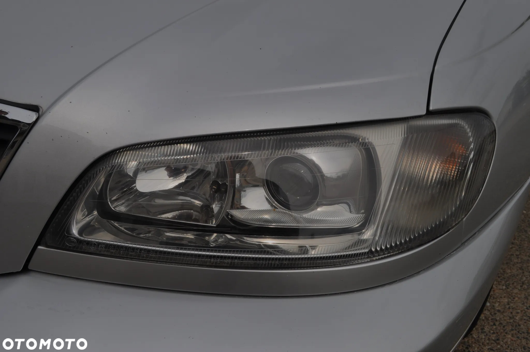 Opel Omega 2.2 Elegance - 29