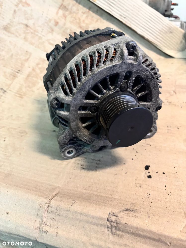 Alternator Renault Laguna 2.0 DCI M9R - 1