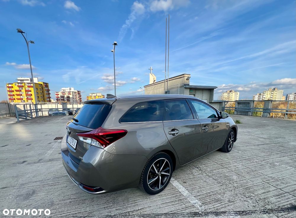 Toyota Auris 1.8 VVT-i Hybrid Automatik Touring Sports Team Deutschland - 15