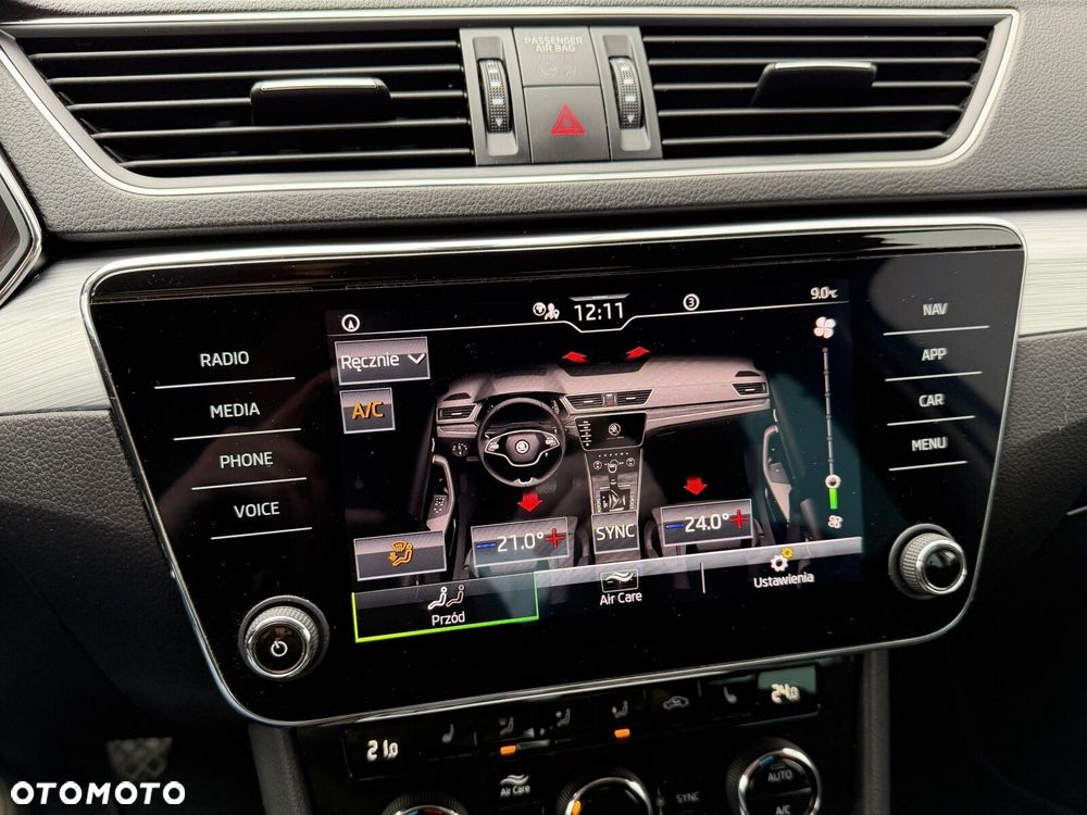 Skoda Superb 2.0 TDI SCR Ambition - 40