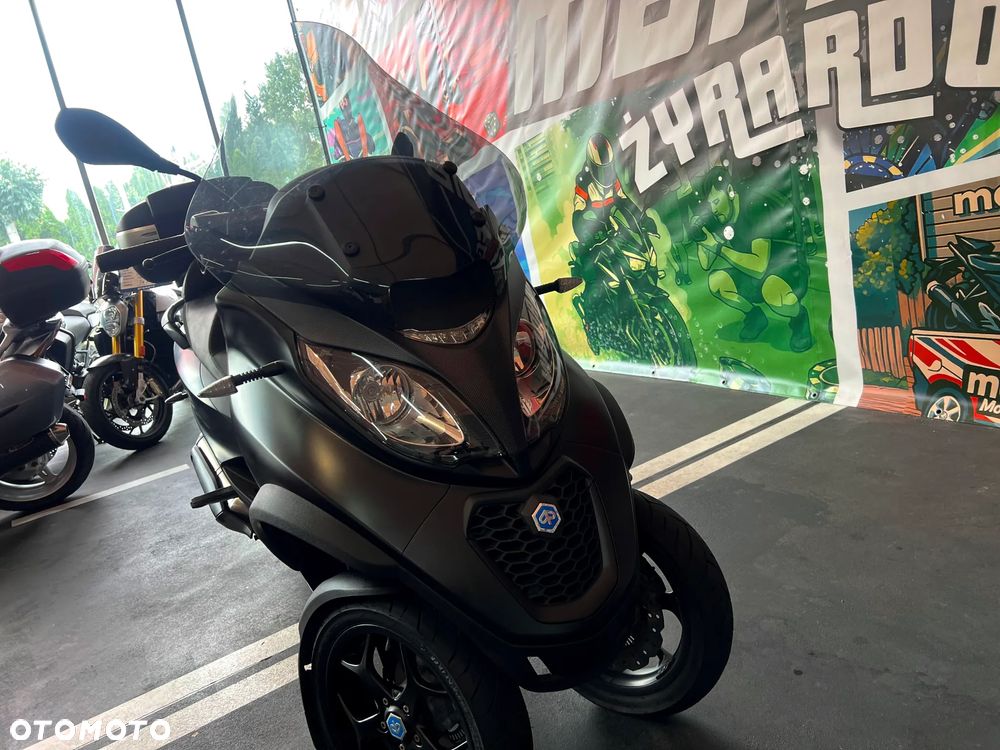 Piaggio MP-3 - 13