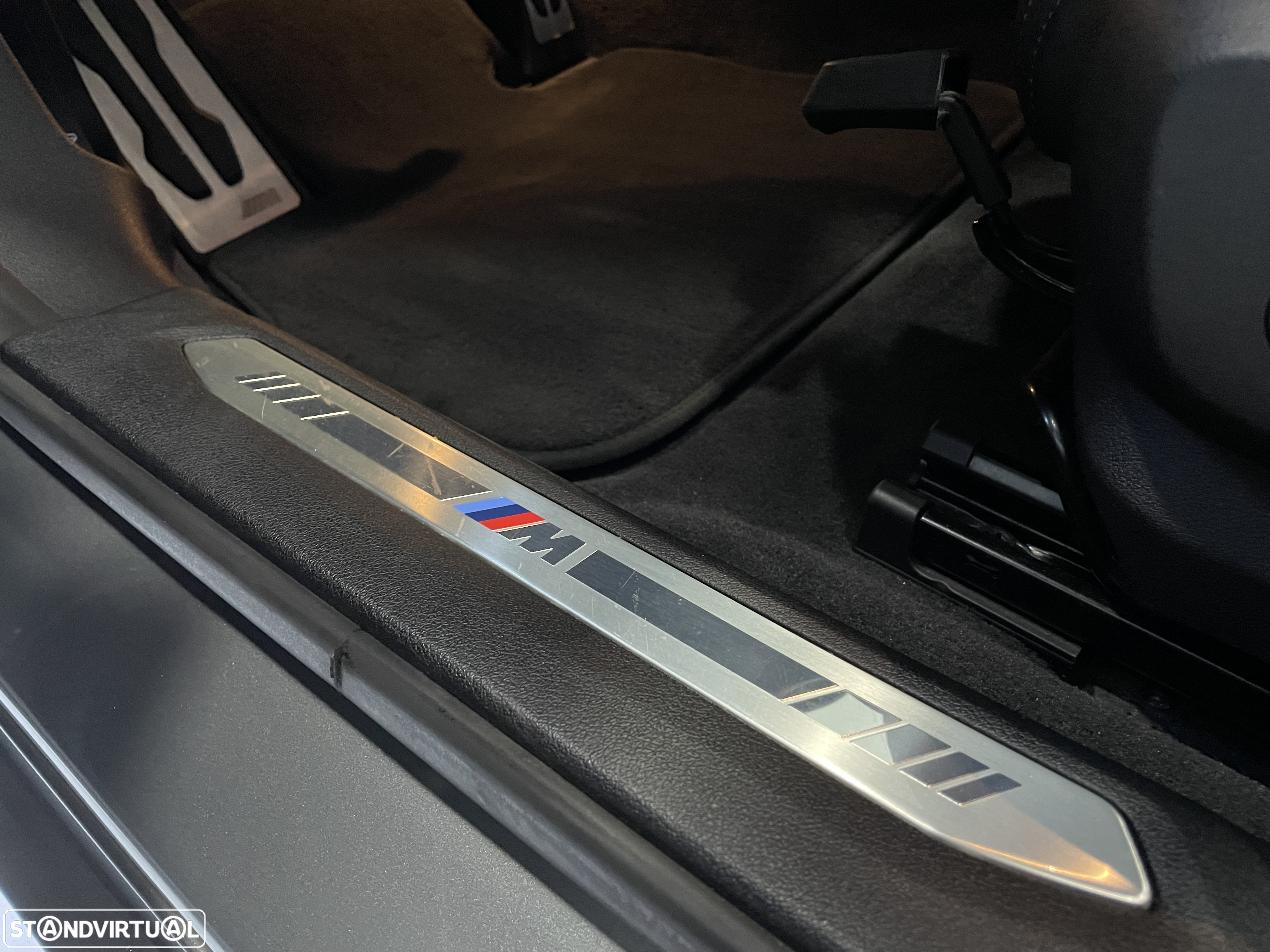 BMW 116 d Pack Desportivo M - 31