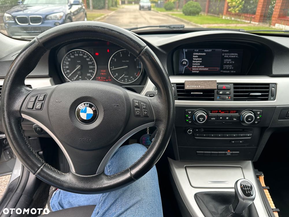 BMW Seria 3 318i - 38