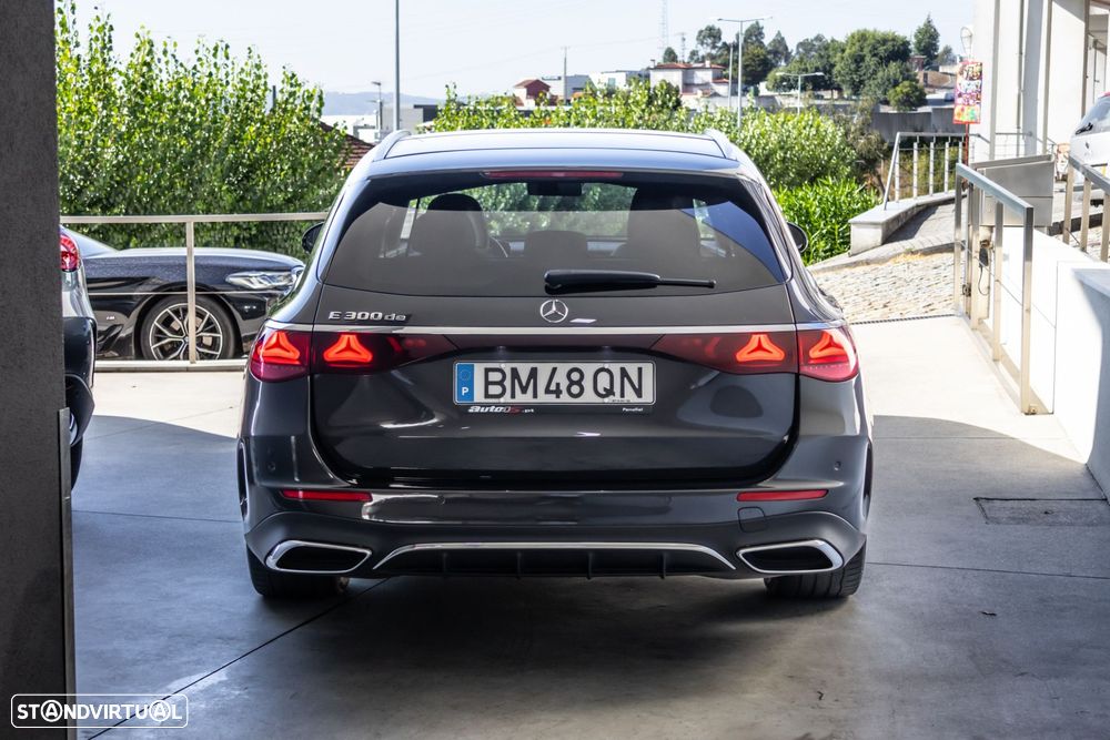 Mercedes-Benz E 300 - 7