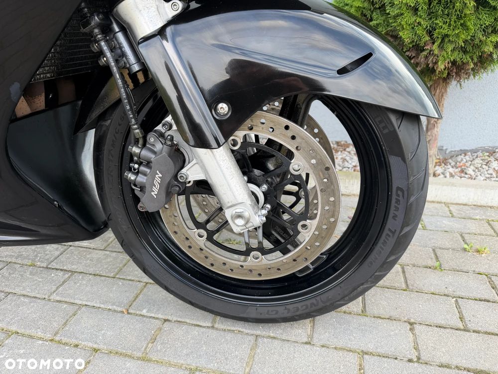 Honda CBR - 12