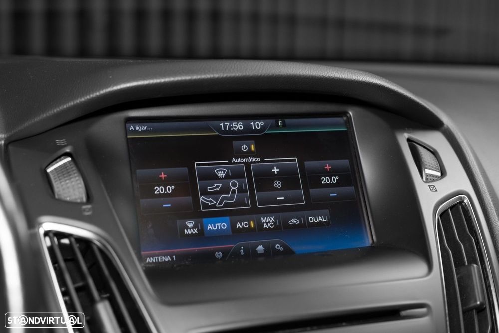 Ford Focus SW 1.5 TDCi Titanium - 18