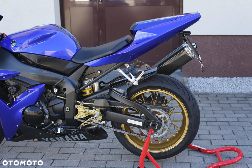 Yamaha YZF - 22
