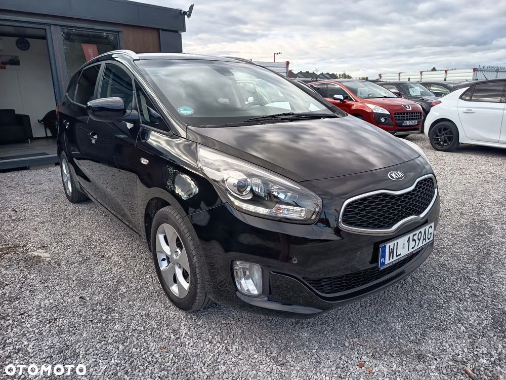 Kia Carens 1.6 GDI Dream Team Edition - 11