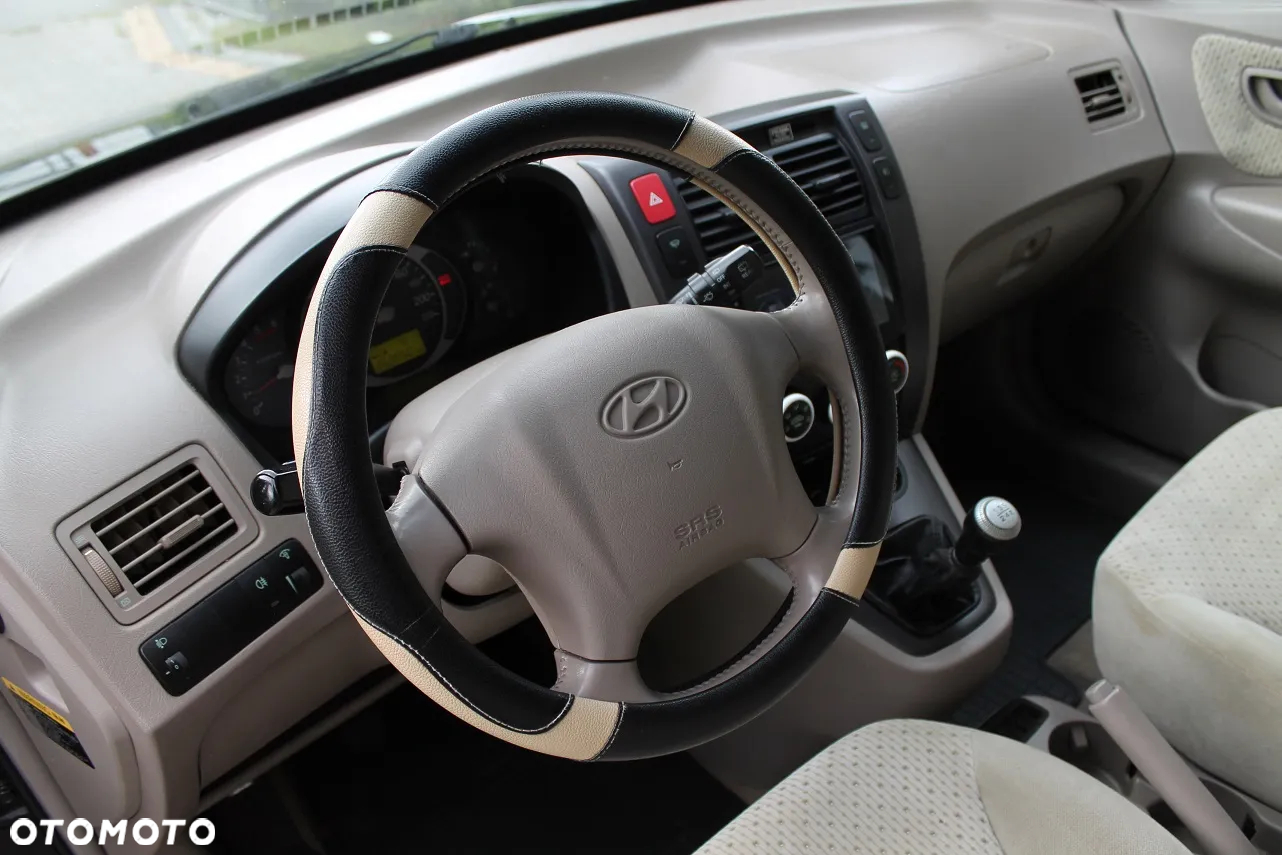 Hyundai Tucson 2.0 CRDi 2WD GLS - 14