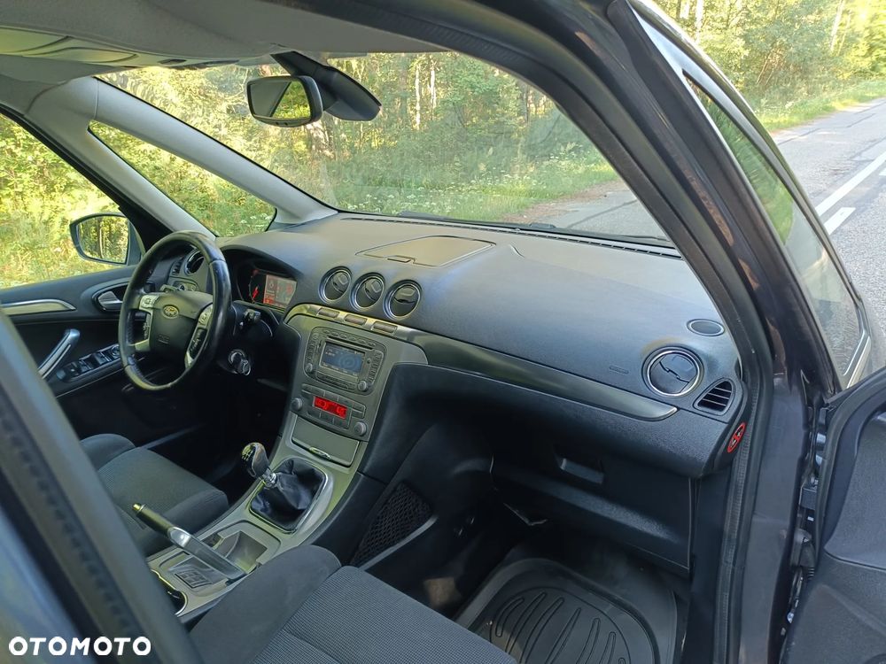 Ford Galaxy 2.0 TDCi Ghia - 14