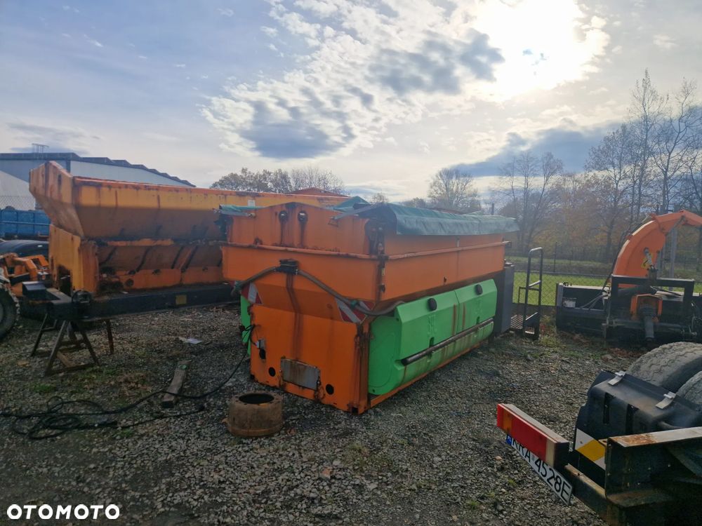 Posypywarka Piaskarka Solarka Pronar TAŚMA Diesel