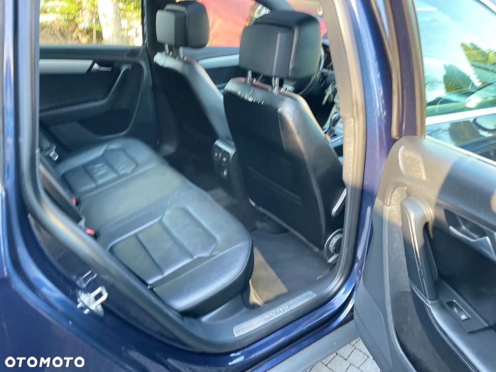 Volkswagen Passat Alltrack 2.0 TDI 4Motion DSG BlueMotion Tec - 20