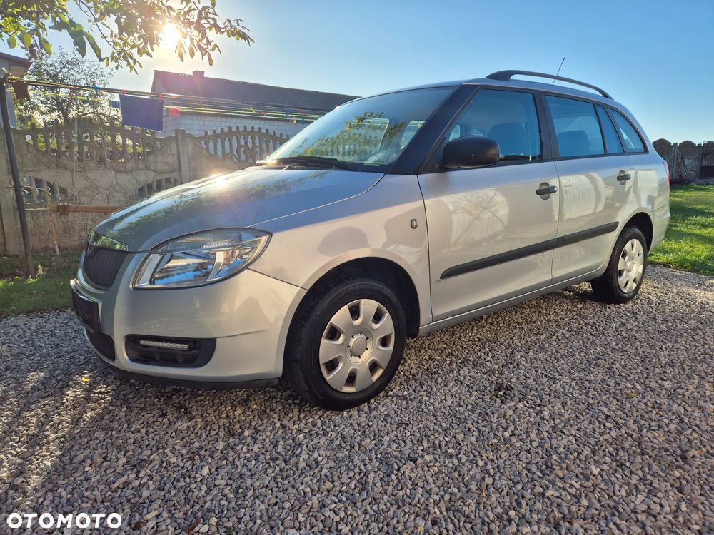 Skoda Fabia 1.2 HTP Combi Classic - 4